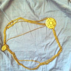 Gold chain necklace